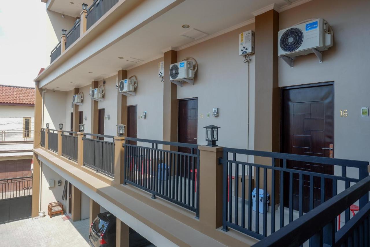Urbanview Hotel Near Alun Alun Tegal Tegal (Central Java) Extérieur photo