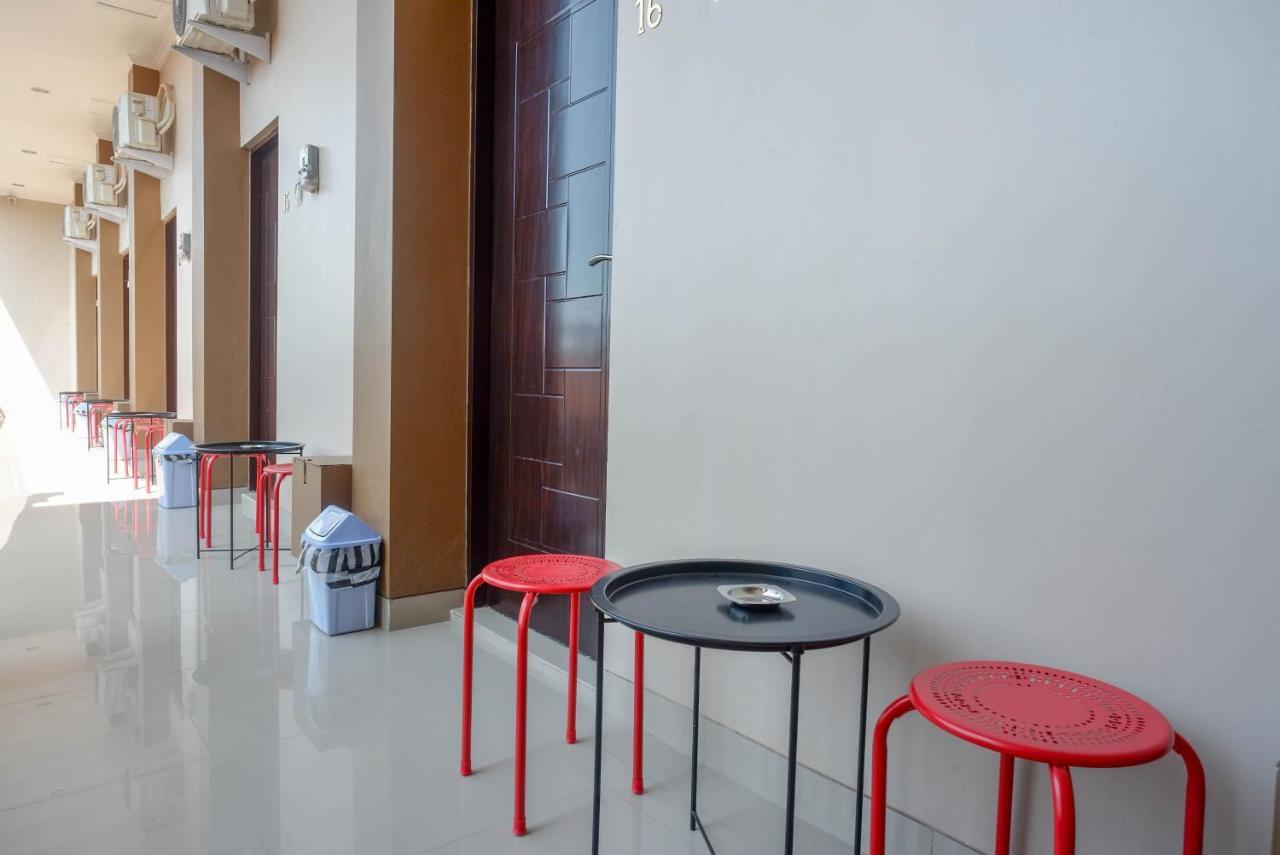 Urbanview Hotel Near Alun Alun Tegal Tegal (Central Java) Extérieur photo