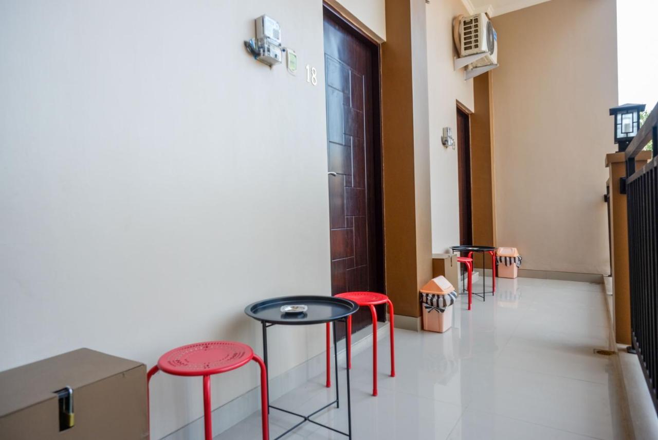 Urbanview Hotel Near Alun Alun Tegal Tegal (Central Java) Extérieur photo