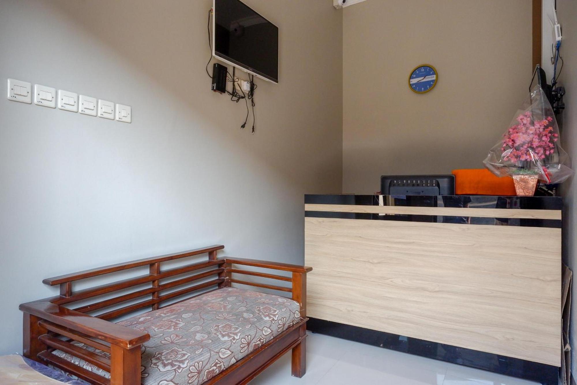 Urbanview Hotel Near Alun Alun Tegal Tegal (Central Java) Extérieur photo